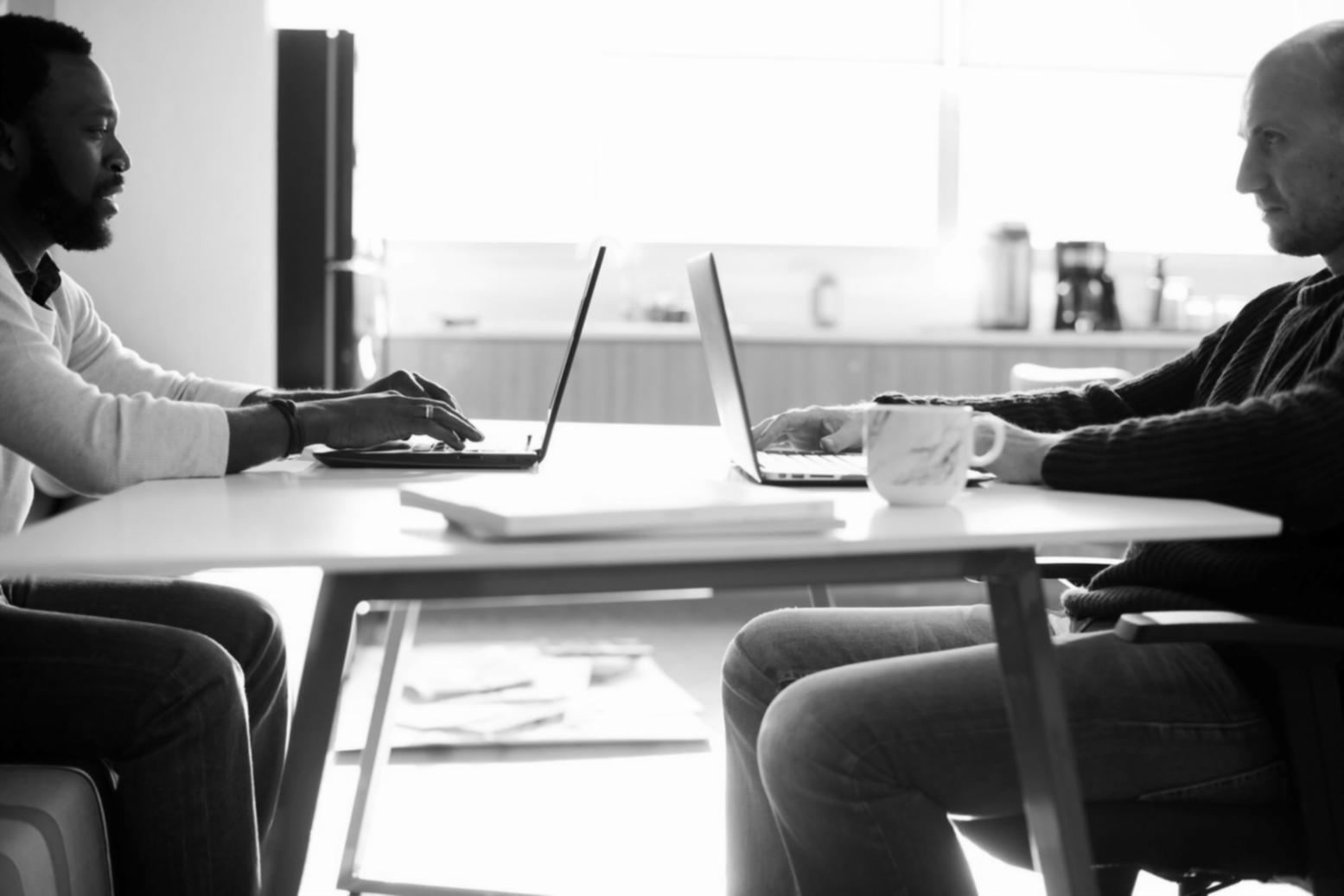 市場センチメント分析レポート画面